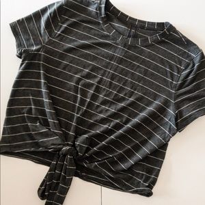 Dark grey and white stripe crop tee